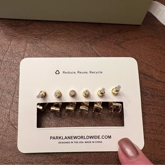 Park Lane Bindi Black & Gold Earring Set & Butterfly Necklace | Limited Edition - Picture 4 of 6